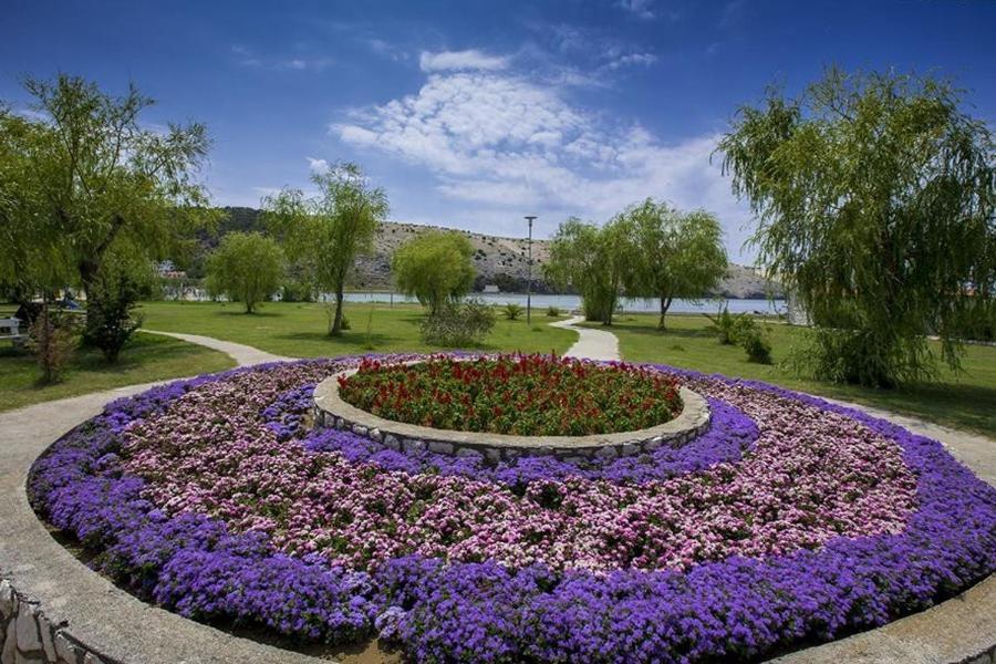 Apartment Dragan I Slavica Lopar Luaran gambar