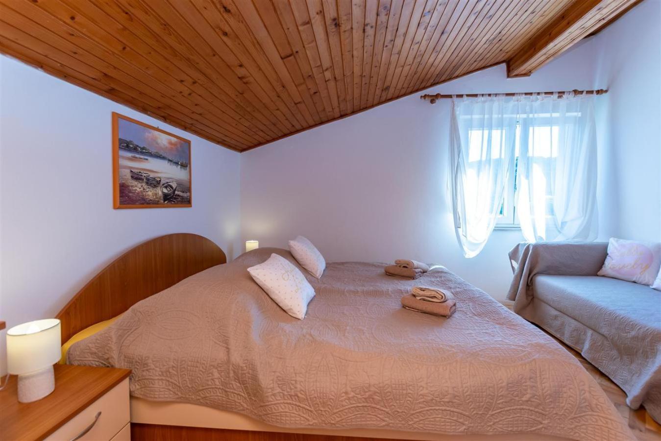 Apartment Dragan I Slavica Lopar Luaran gambar