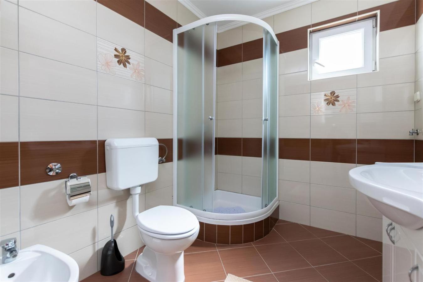 Apartment Dragan I Slavica Lopar Luaran gambar