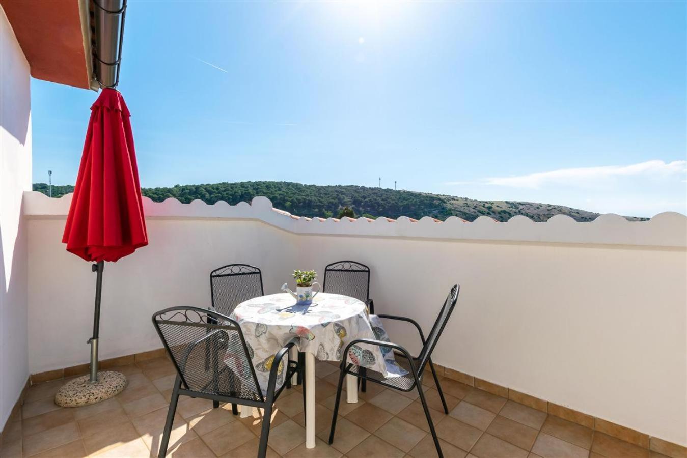 Apartment Dragan I Slavica Lopar Luaran gambar